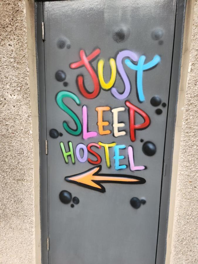 Just Sleep Hostel EDI Exteriér fotografie